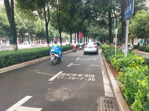 塘双路等7条路将试点泊位夜间免费